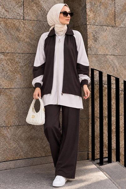 Neva Style طقم مكون من قطعتين من Oysho باللون البني الداكن، بتصميم محتشم، مع ...