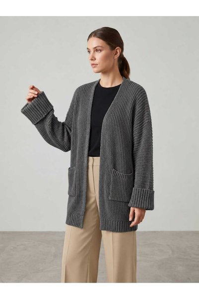 H&A İSTANBUL Women's Double-Layered, Sleeve-Pocketed, Oversized-Fit Knit Card...