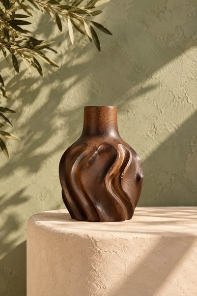BUCOLIC Vază decorativă din salcâm texturat cu design „Boho Wave” – 21 cm