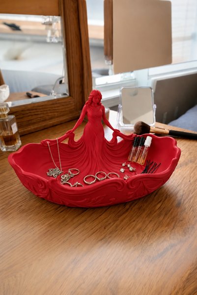 Belupa Decorative Organizer with Women's Figures – Key Holder and Accessory Tray