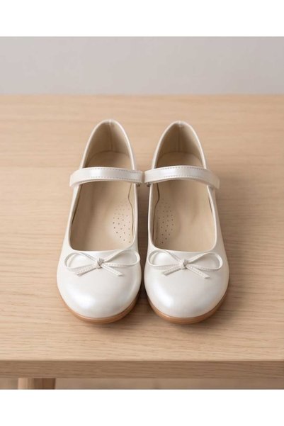 AKTAŞ ORTOPEDİ Girls' Orthopedic Ballet Flats with a mustache-shaped bow detail