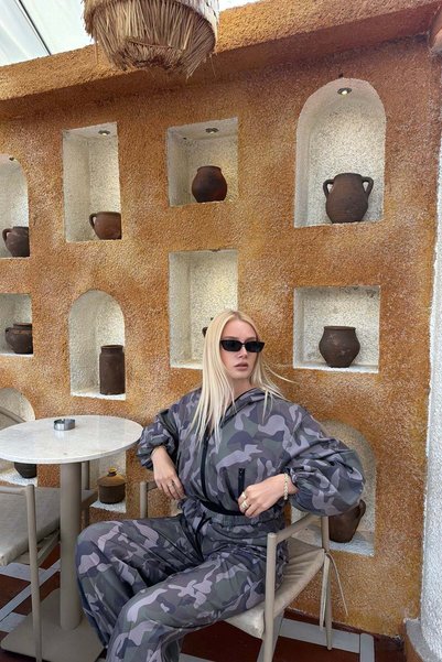 Fresh Camouflage Print ZIPPER JACKET
