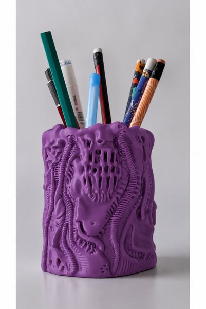 Belupa Dark Fantasy Pen Holder - Gothic Desktop Organizer Decorative Pen Case