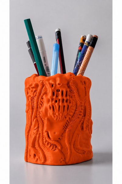 Belupa Dark Fantasy Pen Holder - Gothic Desktop Organizer Decorative Pen Case