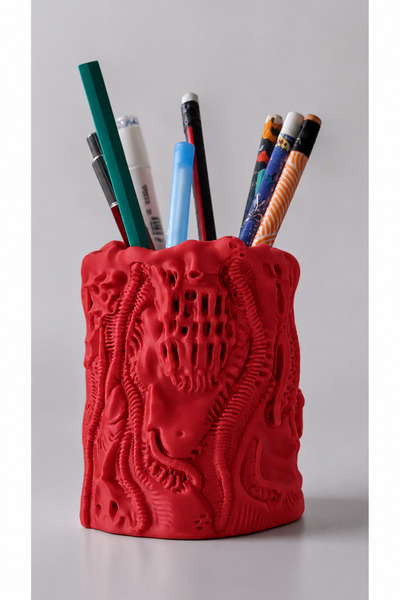 Belupa Dark Fantasy Pen Holder - Gothic Desktop Organizer Decorative Pen Case