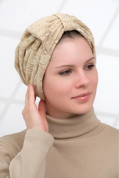 HIJAB VIP Lace Turban-Beige