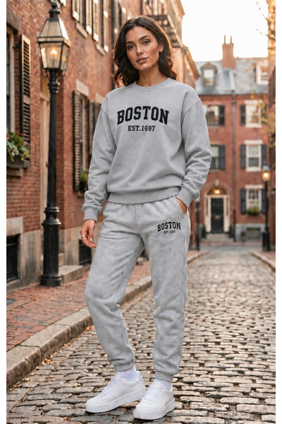 clothes 33 Crew-Neck Sweatshirt with Brushed Inside Print, Seasonal "Boston 1...