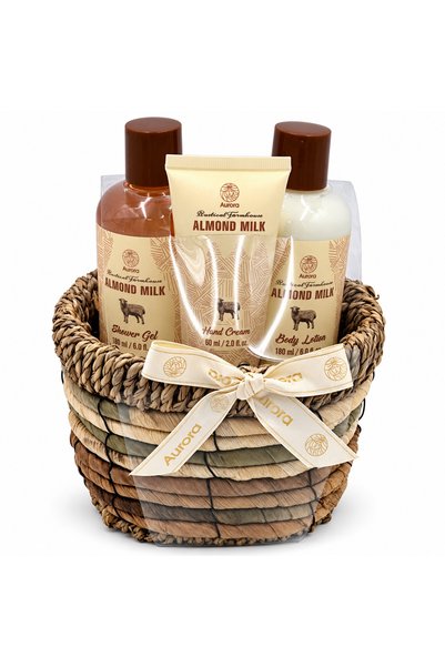 Aurora Set cadou pentru îngrijire Almond Milk, 3 piese, 180 ml + 180 ml + 60 ml