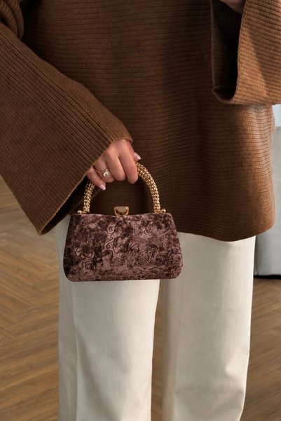 Ad Astra Atelier Velvet Custom-Designed Evening Bag - Aris