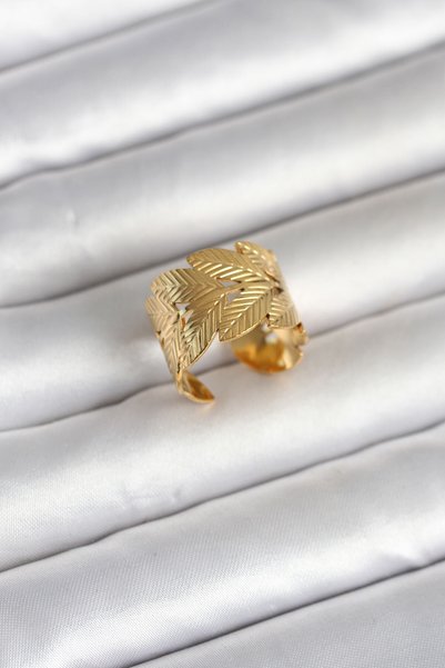 ForWhat Golden Steel-Crafted Ear of Wheat Design Women's Ring for Elegant Fin...