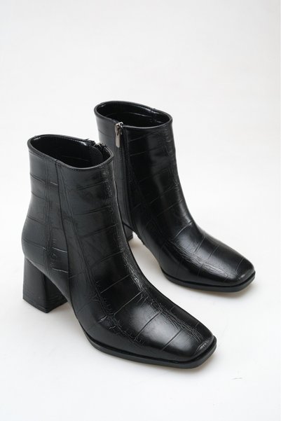 modalmila Women's Black Square-Toe Crocodile-Print Zip-Up Boots