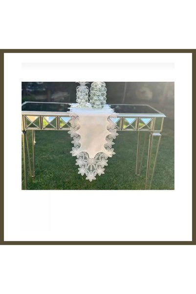 northcity n Selena Model Cream 5-Piece Lace-Trimmed Linen Table Runner Tablec...