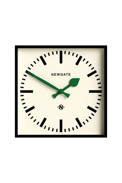 NEWGATE Ceas de perete cu tematică feroviară Numărul Cinci - Negru cu ace verzi