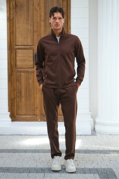Shooter Sportswear بدلة رياضية رجالية باللون البني، ذات ياقة عالية، مصنوعة من...