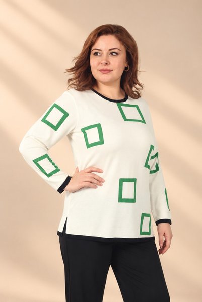By Saygı بلوزة نسائية كبيرة الحجم من قماش الفسكوز، بتصميم مربعات، مع تفاصيل أ...
