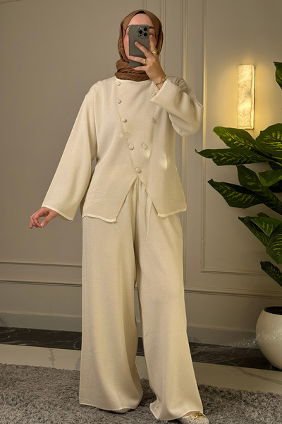 Suede Style 44457 طقم نسائي أنيق ومريح مصنوع من قماش المودال الناعم، يتميز بت...