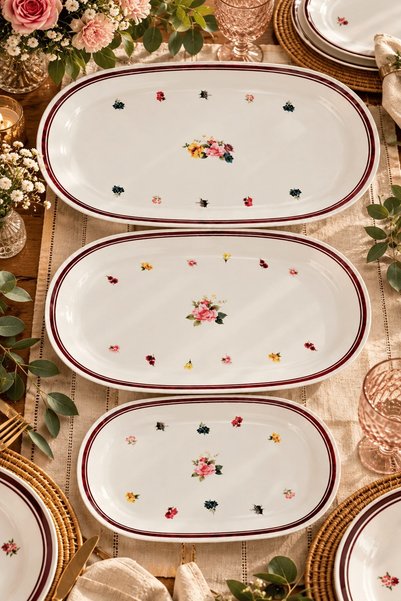tabakevi Tabak Evi Porcelain Monica Maroon Oval Serving Plate Set, 3 Pieces.