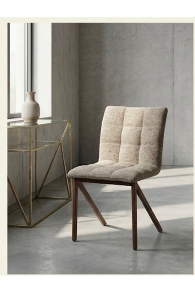 IN HOME STORE كرسي سفرة عصري بقماش بيج وأرجل خشبية متينة