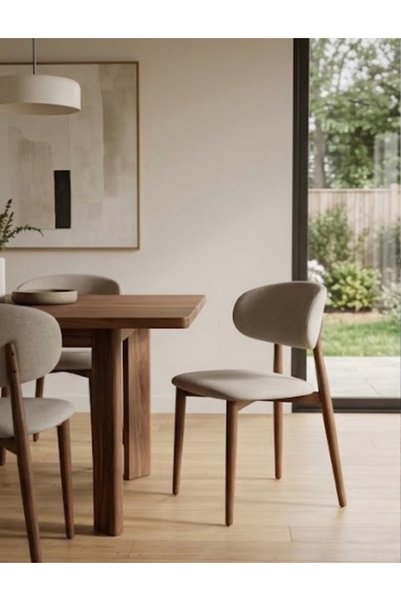 IN HOME STORE كرسي سفرة عصري بتصميم منحني ولون بيج أنيق