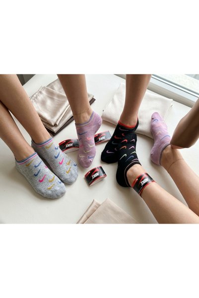 Nike Kadın/Unisex Renkli Desenli Patik Çorap 12 Lİ SET (SİYAH-PEMBE-GRİ Renkl...