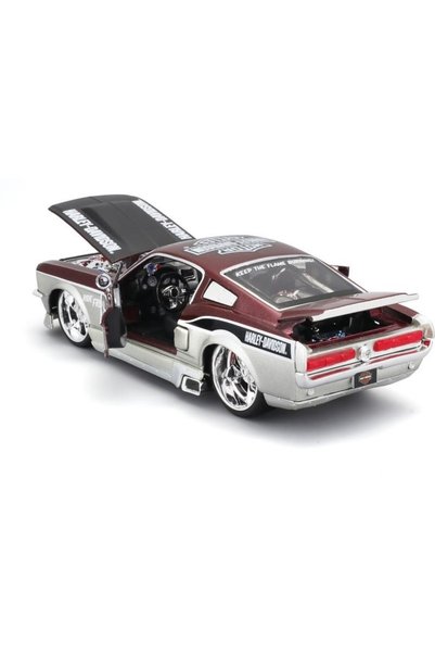 TOYFEST 1:24 1967 Mustang GT