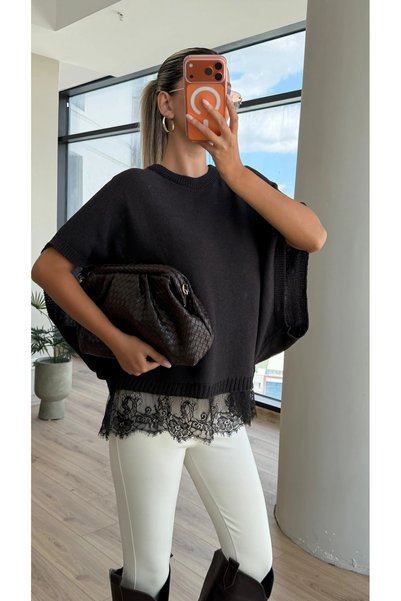 Lamierra Oversized Knitwear Blouse with Lace Hem