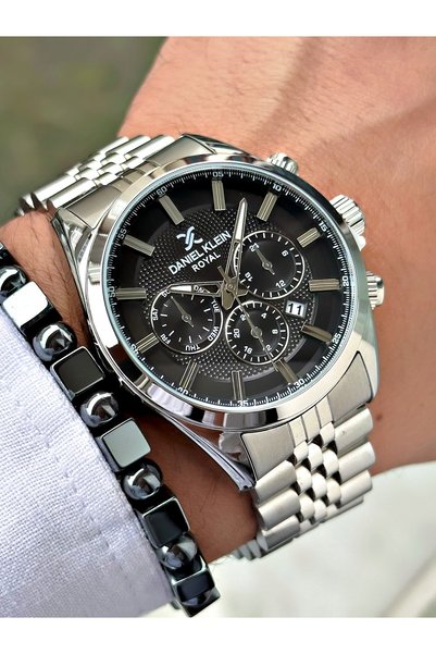 Daniel Klein Silver Color-Black Dial Royal Series Men's Wristwatch - with Bra...