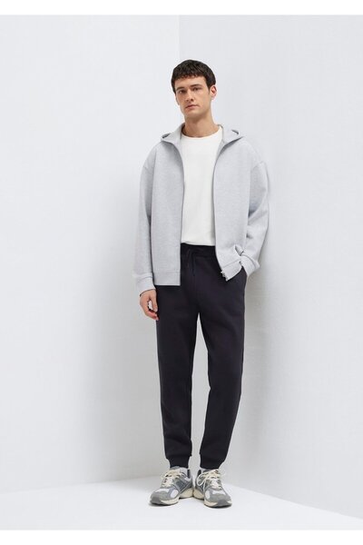 Mavi Pantaloni de sport negri 066980-900