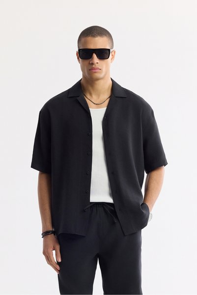 Avva Men's Black Apaj Collar Short Sleeve Soft Touch Oversize Fit Shirt A51Y2006