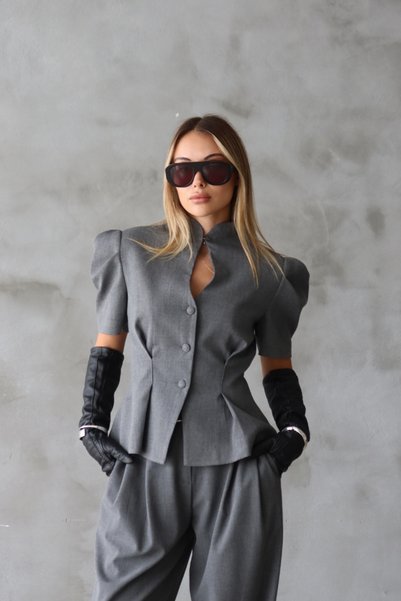 thelowely BELİ PİLELİ KISA KOL CEKET