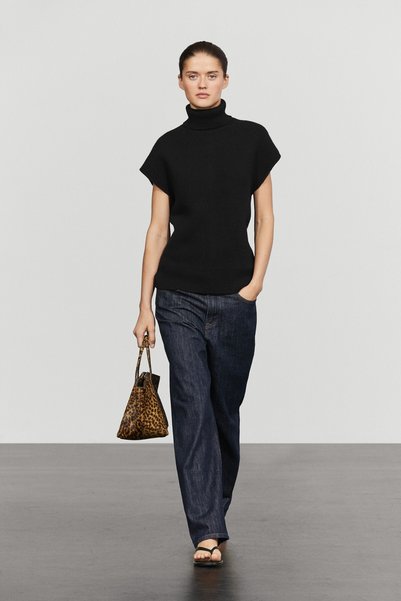 Massimo Dutti Yırtmaç detaylı triko pelerin