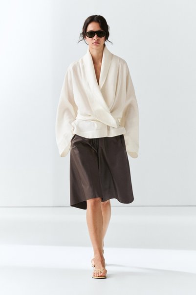 Massimo Dutti Uzun napa deri bermuda şort