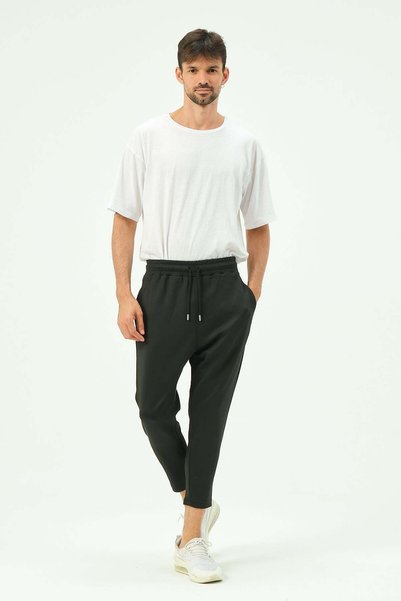 C&City Men's Loose Cut Straight Leg Sweatpants with Back Pocket 856 Black