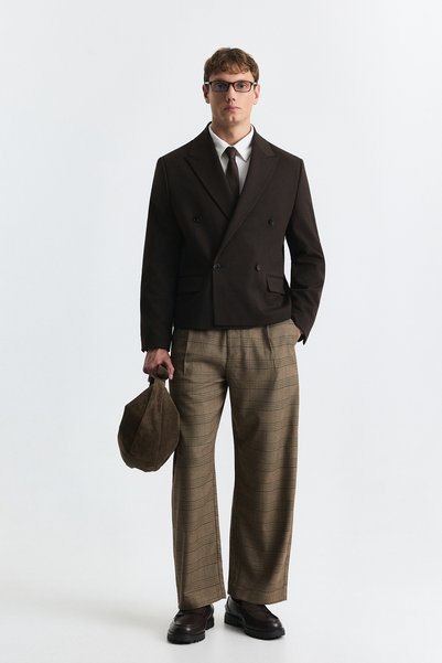 Antioch سترة بليزر قصيرة مريحة بلون بني بصف أزرار مزدوج