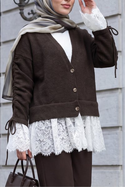 Modamorfo Cardigan moale din tricot, cu nasturi și detalii din dantelă la fus...