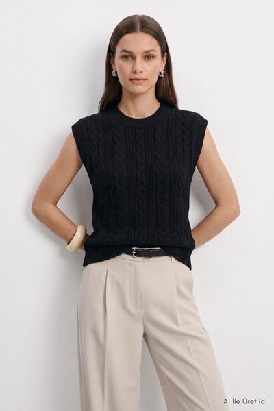 Rays Crew Neck Braided Knit Sweater 2631 Black