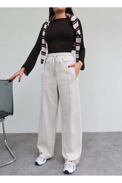 ESRAHELVACI Stitch-Free Sweatpants with Stitched Hem and Epaulets