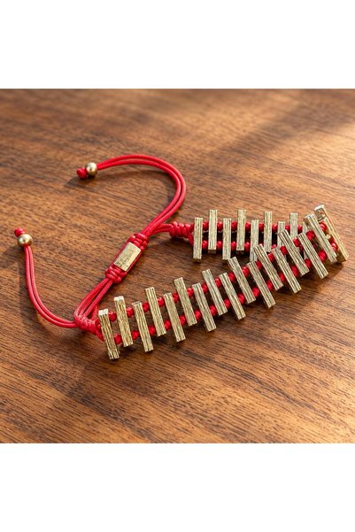 saran aksesuar SARAN ARTISAN: A WOMEN'S BRACELET IN A MODERN AND BOLD STYLE, ...
