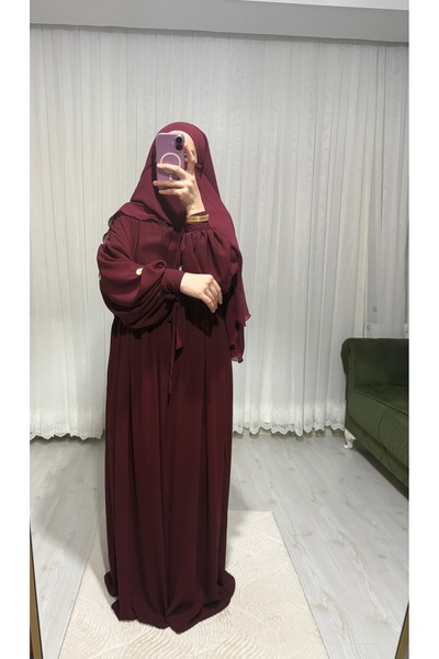 Fashion journey طقم بأكمام مزينة بالورود
