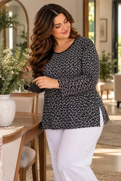 Avero Stretch Fabric Viscose Blouse – Style and Comfort - Plus Size - Patterned