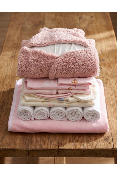 MiniKids Set complet de ieșire din maternitate pentru fetițe