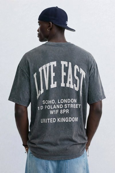 BARRELS AND OIL Men's front and back live fast printed washed t-shirt - grey