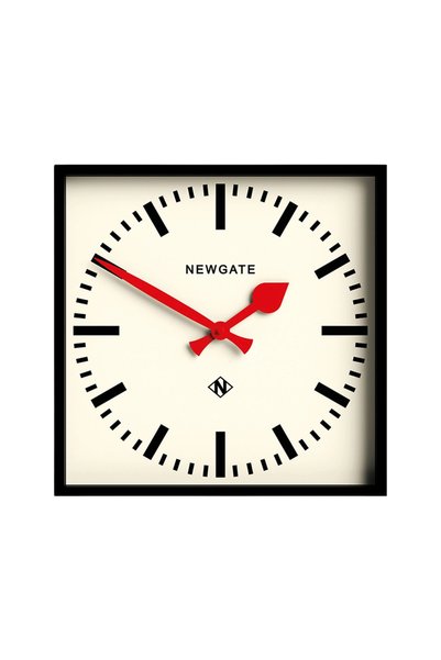 NEWGATE Ceas de perete cu tematică feroviară Numărul Cinci - Negru cu ace roșii
