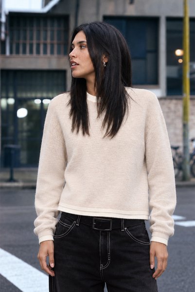 Ecrou Women's V-Neck Sweater with Sleeves and Collar Pieces