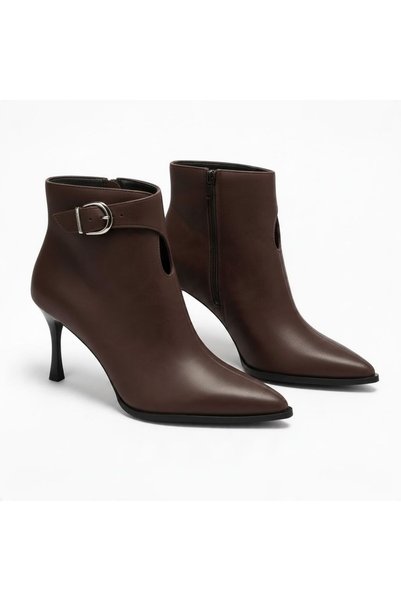 NE&VE SHOES Γυναικεία μπότες καφέ με λεπτομέρειες αξεσουάρ από δέρμα, μυτερή ...