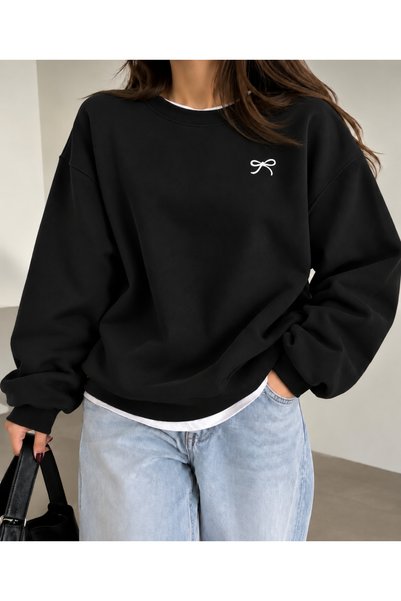 SANTAMİLA Black Crew Neck Oversized Sweatshirt with Bow Print.