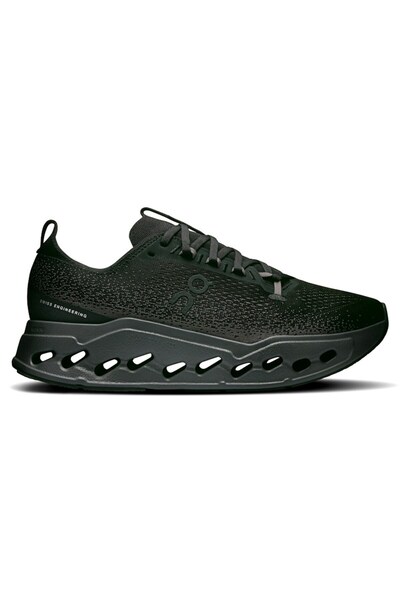 on Running Cloudsurfer Max Black Eclipse
