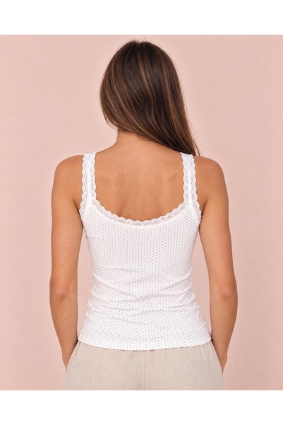 TOP CLOTHE توب نسائي أبيض منقط بدانتيل، بلوزة كت بدون أكمام بحمالات دانتيل وياقة مستديرة، توب كاجوال بقصة سليم فيت