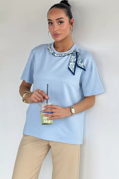 TOZLU Gülseli Women's T-Shirt with Scarf Collar