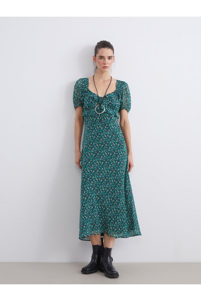 LC Waikiki Trendy Picks from Kübra Butik: Floral Balloon-Sleeve Dress with a ...